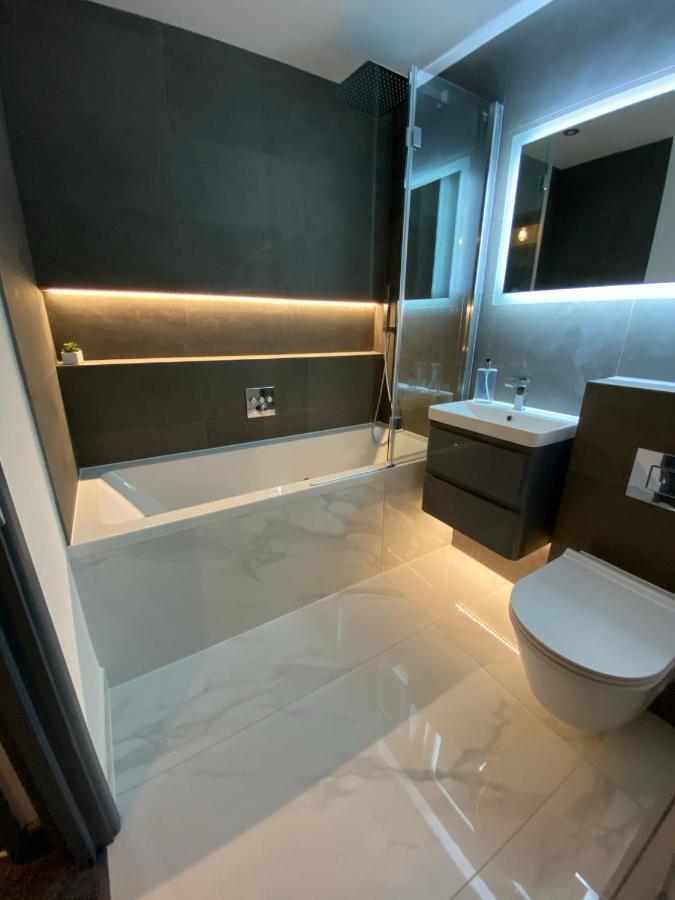 Beautiful Modern Cosy Central Apartment / Sleeps 4 Reading Exterior photo